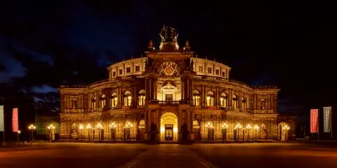 Titelbild für Semperoper Dresden 