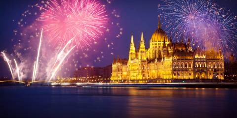 Titelbild für „Donau in Flammen“ in Budapest