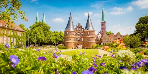 Titelbild für Lübeck, Ostseebäder und Karl May Festspiele